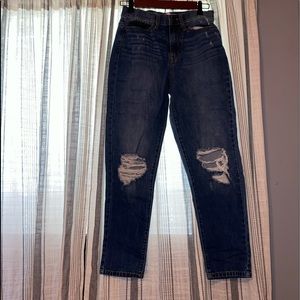 SO blue jeans with rips